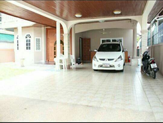 曼谷罗勇豪宅在哪里,泰国罗勇养老别墅