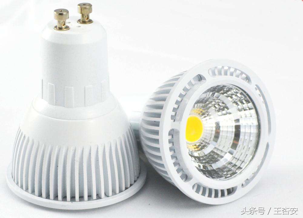 辞职，打工，创业，为了爱妻他人生几连跳