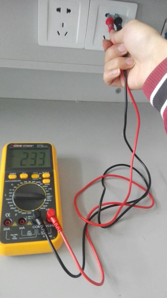 了解一下万用表的使用方法,万用表不会用老师傅教你使用方法