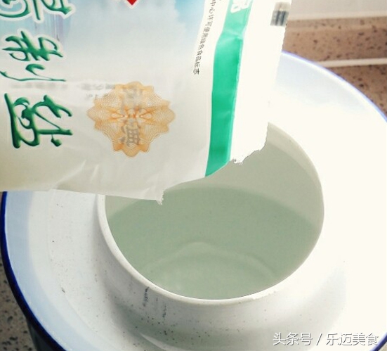 泡菜的制作方法正宗四川泡酸菜,四川泡酸菜怎么炒好吃