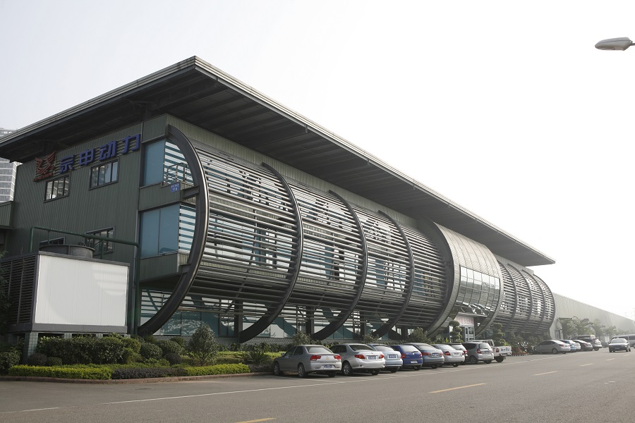 他靠5000块起家,他靠50000块钱起家