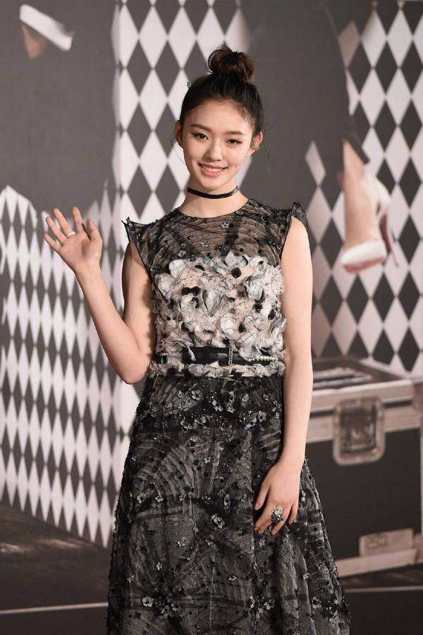 赵薇周迅章子怡红毯,赵薇章子怡百花奖同台不互动