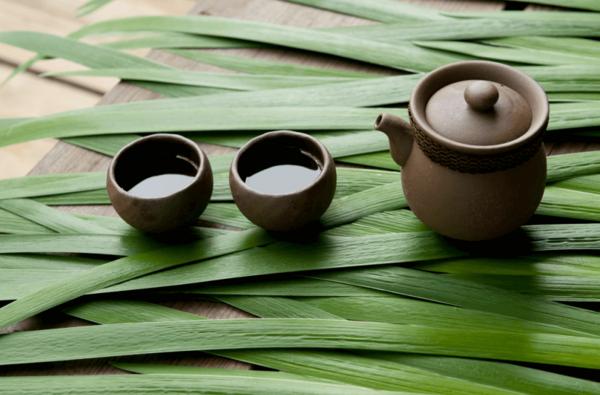 头号陶贩：从地摊卖烟灰缸到台湾80%的茶人茶馆都用他做的茶器