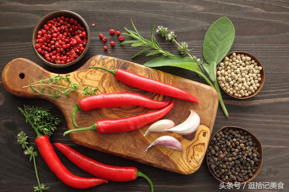 吃了重庆火锅嗓子一直疼,吃重庆火锅辣的冒汗