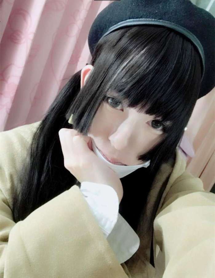 邋遢男化妆女仆，女神自叹不如