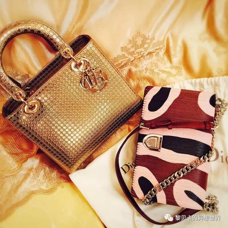 不想出门一出门就烦,不想出去但一出去就很嗨