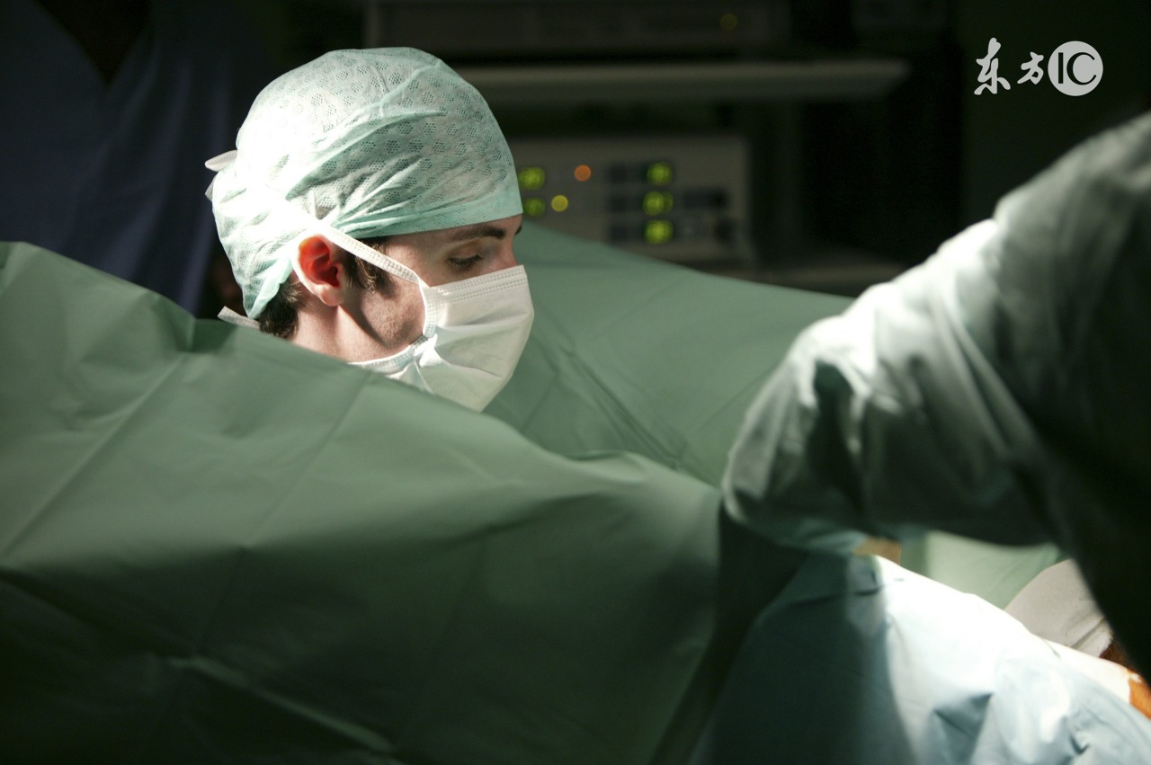 破水四天听助产士的还是听医生的,破水厉害如何待产