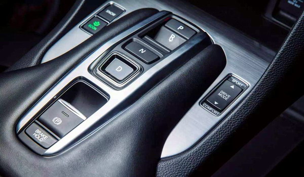 未上市就火的冠道,为啥半年销量惨淡?不选它的理由其实是……