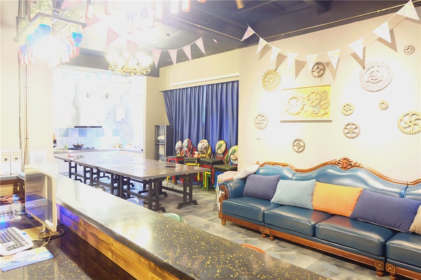 郑州适合10-15人聚会的轰趴馆,郑州轰趴馆别墅推荐