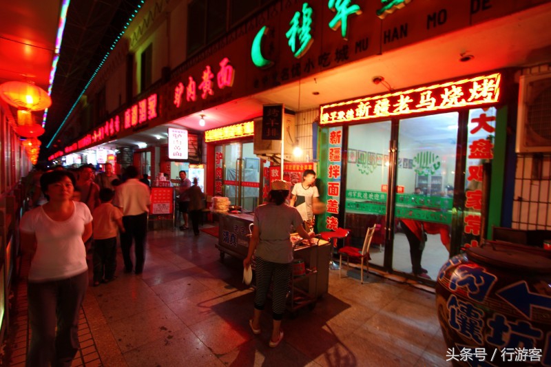 到敦煌去看月牙泉,敦煌沙洲夜市去莫高窟