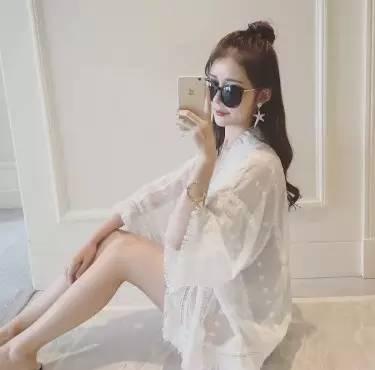 搭配时尚轻盈的雪纺衫超赞,雪纺衫怎么穿时尚高级又仙气