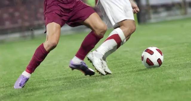 咱踢球人为何如此自信？其实原因很简单……