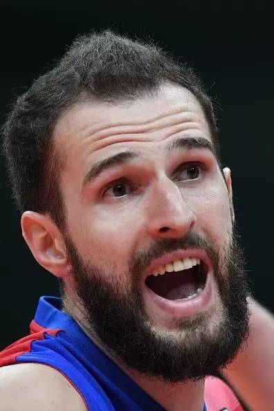 「图鉴」大叔控请进来，老男神AlexanderVolkov