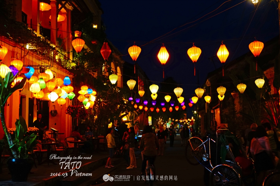 华灯初上霓虹灯闪烁夜色也很美丽,华灯初上迎元宵