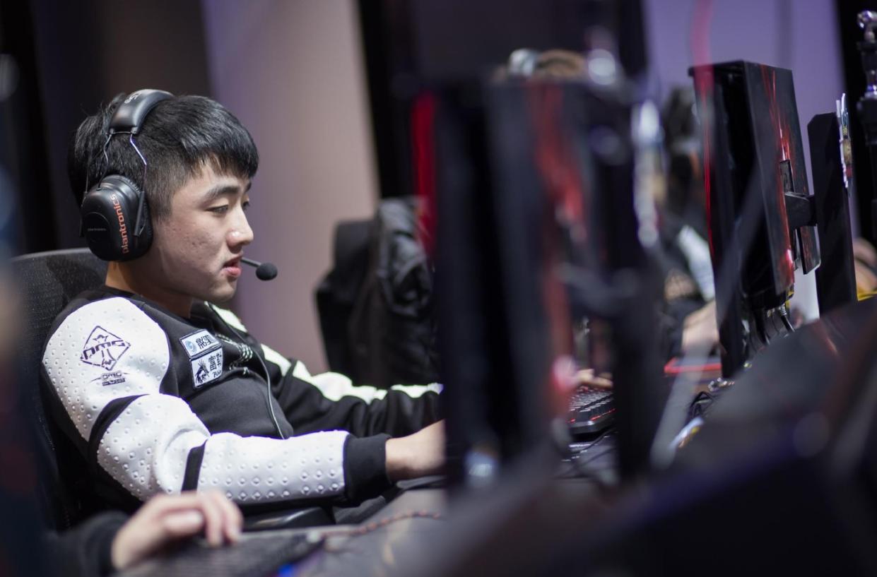 全华班Icon一战成名老状态“国服第一狐狸”终得传承