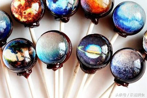 明明可以靠颜值偏靠吃,明明可以靠颜值偏要靠实力下一句