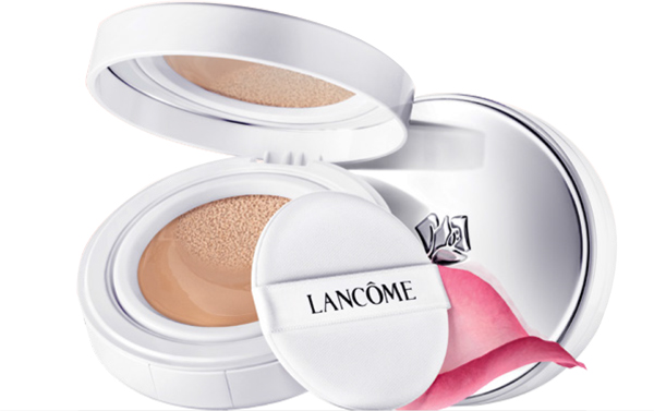 选择越来越多，可化妆包里总是少不了一款气垫粉底