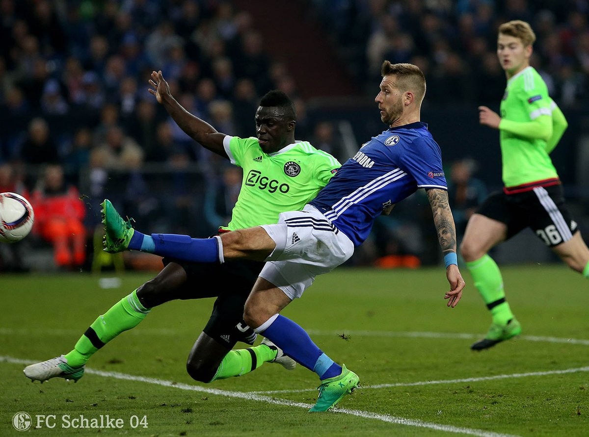 沙尔克04德甲不胜纪录,沙尔克04不敌汉堡