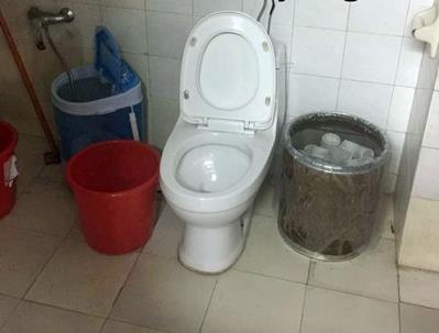 触目惊心！马桶边上生产的“高档”化妆品，你敢用么？