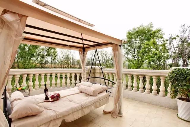 北岛将诗和远方的生活方式带回家，把生活过成电影