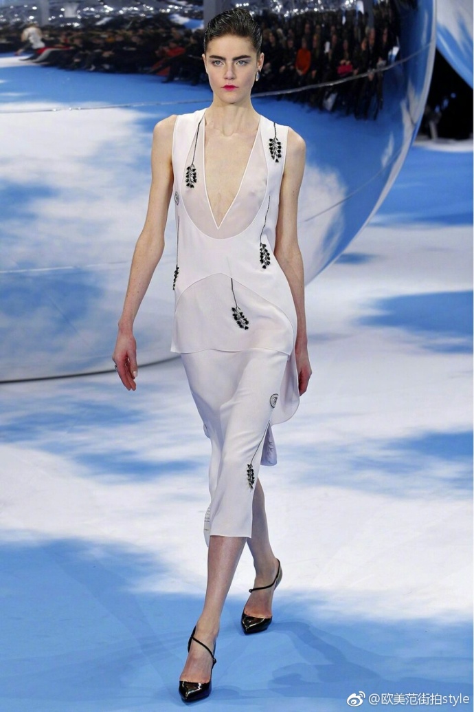 dior秀场2022巴黎,dior秀场2012高定