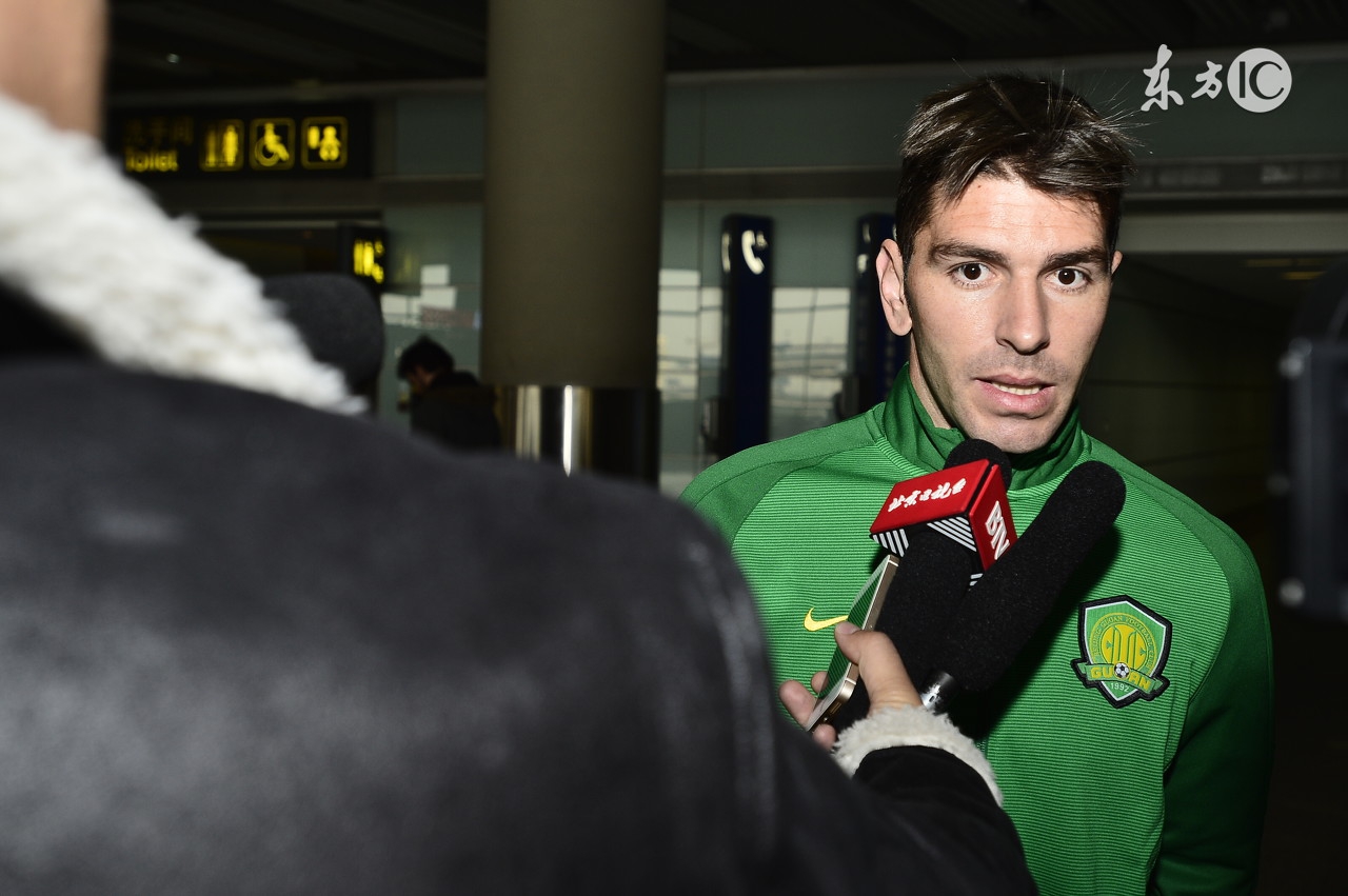 张稀哲单刀怎么解决的,国安奥古斯托和张稀哲