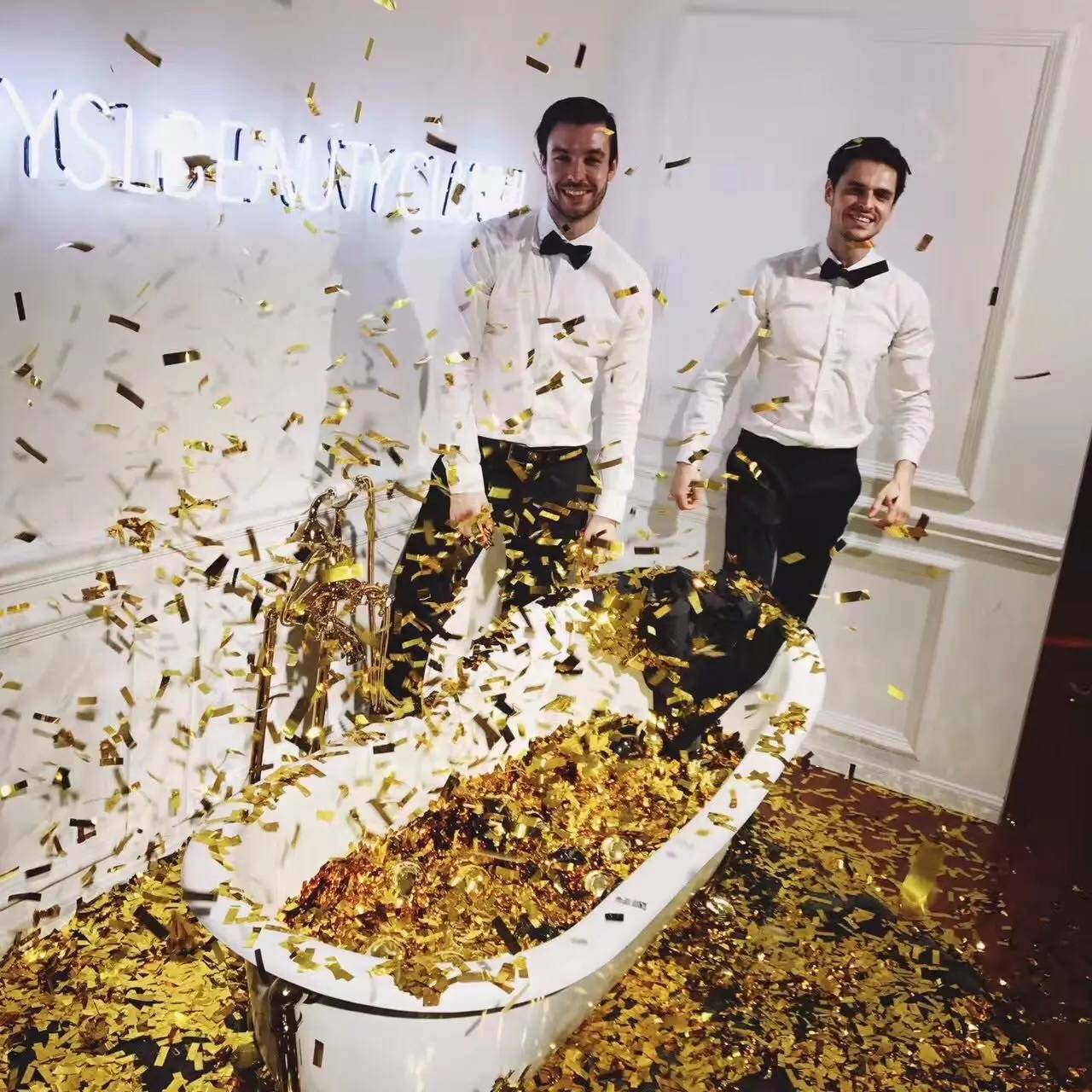 扎心不？彩妆老司机YSL这次开了艘游轮接你去剁手！