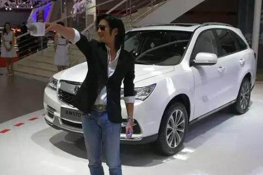 保时捷总裁走错展台,保时捷总裁误认众泰