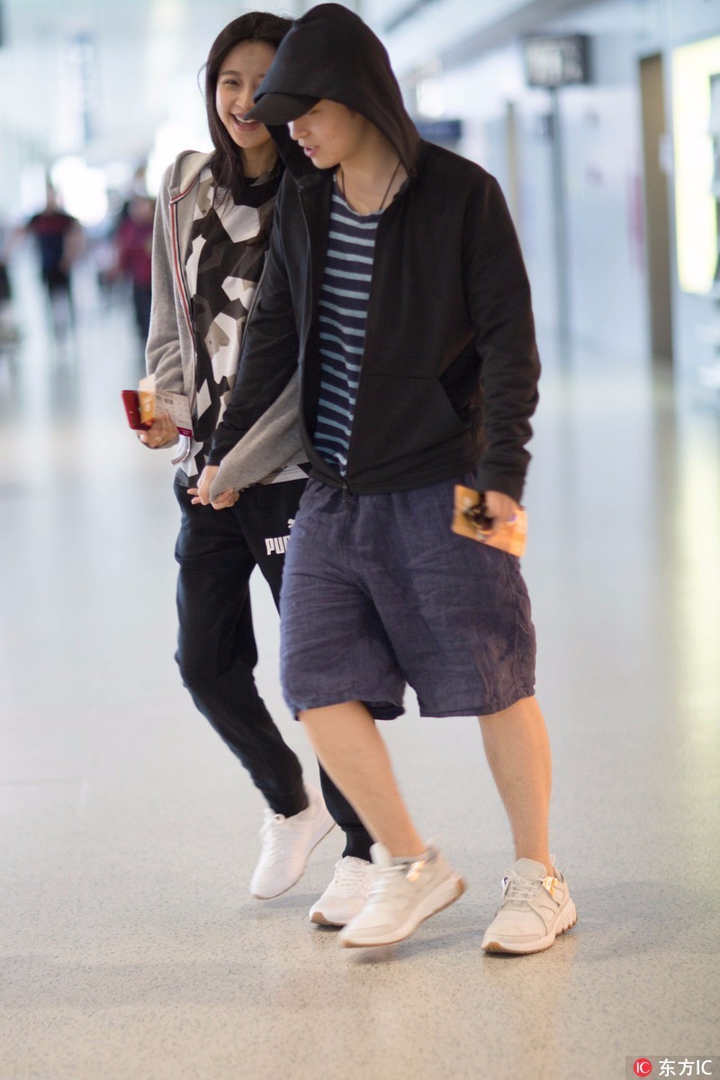 流量小花机场,流量小花们礼服