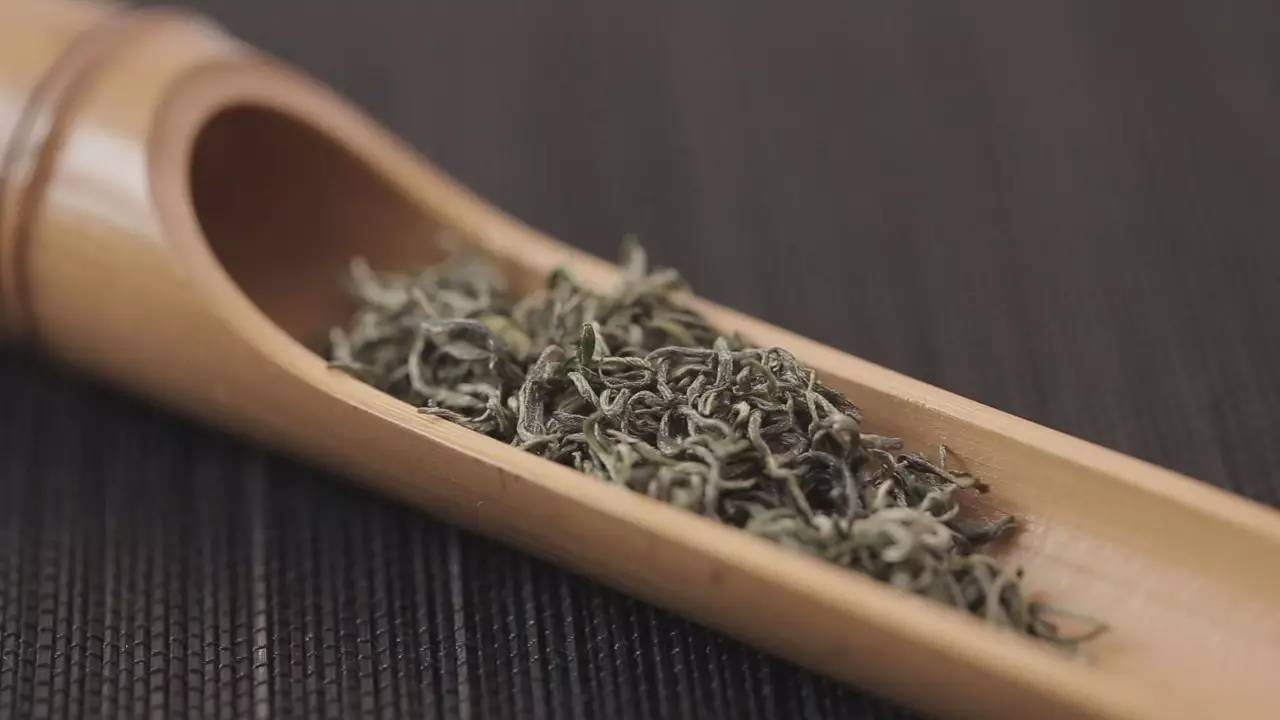 两度获世界金奖的江西遂川狗牯脑茶，茶名很奇葩，它为啥能获奖？