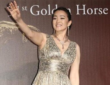 谋女郎见到张艺谋的表现,谋女郎张艺谋故事