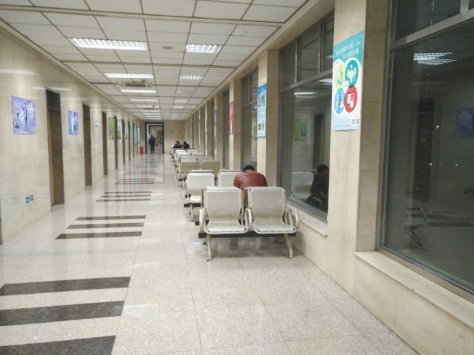 206医院住院部电话,通化206医院病房