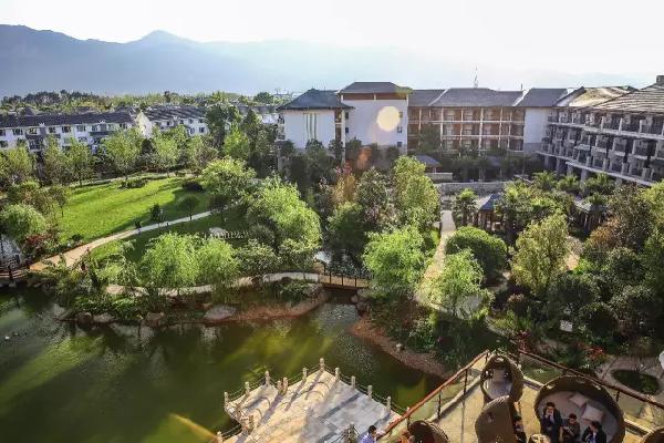 滇池度假区华邑酒店,昆明南亚之门华邑酒店