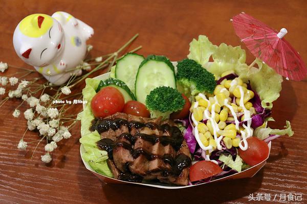 可边走边吃的牛排杯，美食新体验