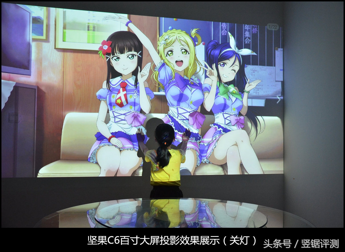 坚果c6投影流明,极米z4x和坚果c6投影哪个好