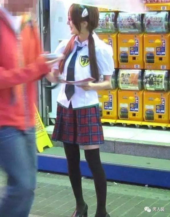 日本街头卖烤地瓜女孩,日本街头jk