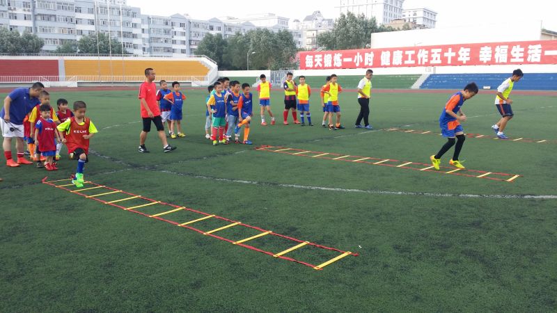 来自冰城的球队-哈尔滨铭丰准备出征哥德杯世界青少年足球杯赛