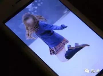 日本街头卖烤地瓜女孩,日本街头jk