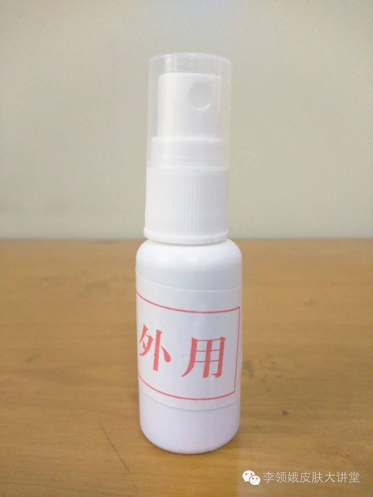 女人脱发怎么治,女孩秃发一般从哪里开始秃