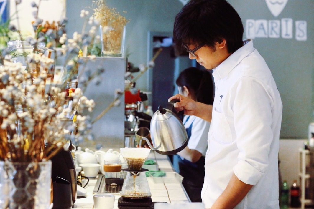 BLUFISH|他在天津造了这座蓝色的饕餮城堡,只为把青梅竹马的她从巴黎追回来