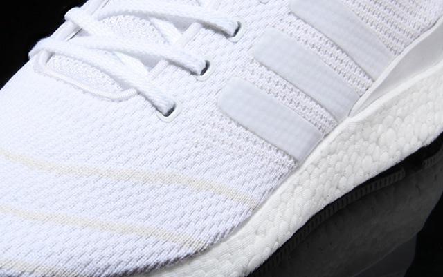 阿迪达斯的中性缓震运动鞋,阿迪袜子鞋