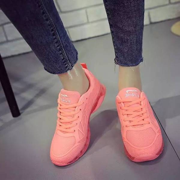 鞋子推荐学生党耐穿防脚臭,春季透气不臭脚选什么样的鞋子