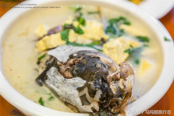 镜泊胜景，这是*小平邓**曾经住过的镜泊湖宾馆