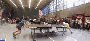 妹子被小龙虾夹,妹子被螃蟹夹了