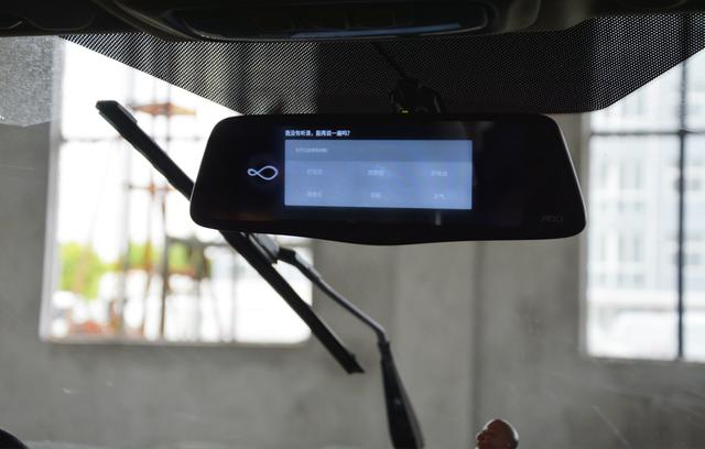 给我一个飞吻歌词,给我一个飞吻英文