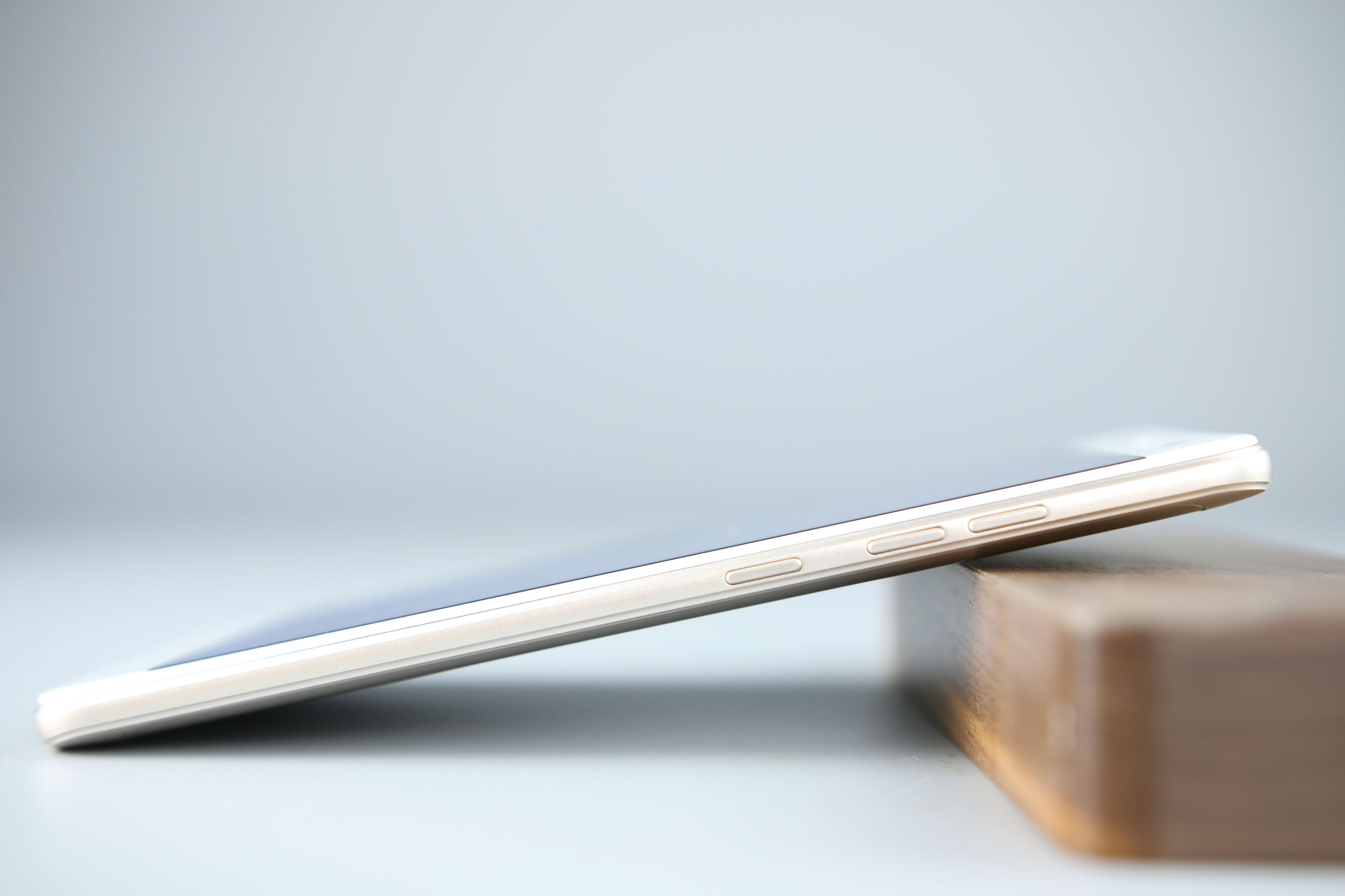 青橙t6手机多少钱,学生党适合的苹果6s手机