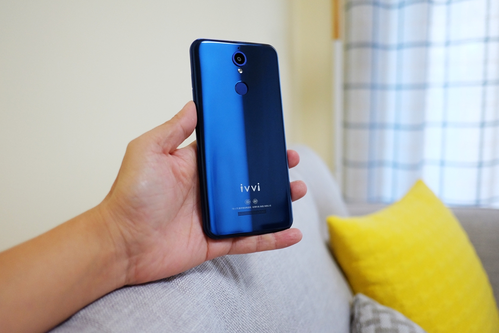 裸眼3d你们有对着手机这么玩么,手机黑科技裸眼3d技术