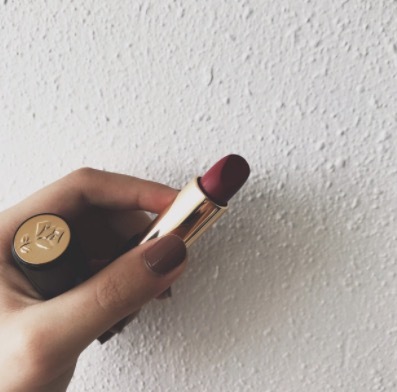 母亲节送妈妈口红,母亲节给妈妈送什么口红好