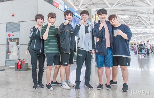 韩国skt教练为啥叫力宏,sktfaker力宏教练