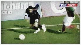 疯狂的足球2020搞笑视频,爆笑足球搞笑视频加搞笑配音